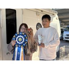 坂巻由香利ブリーダー